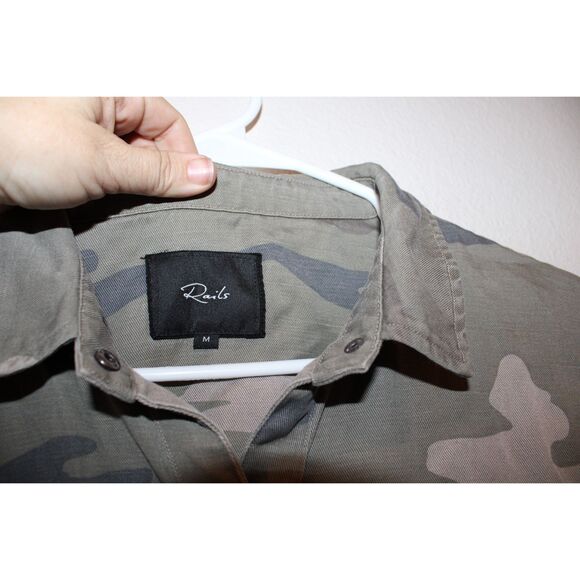 Rails marcel camo sage green size medium with pink floral applique medium - Picture 12 of 14